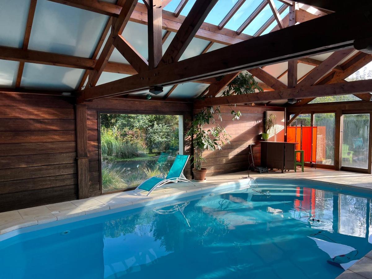Maison Avec Piscine Et Sauna A Vire Екстер'єр фото