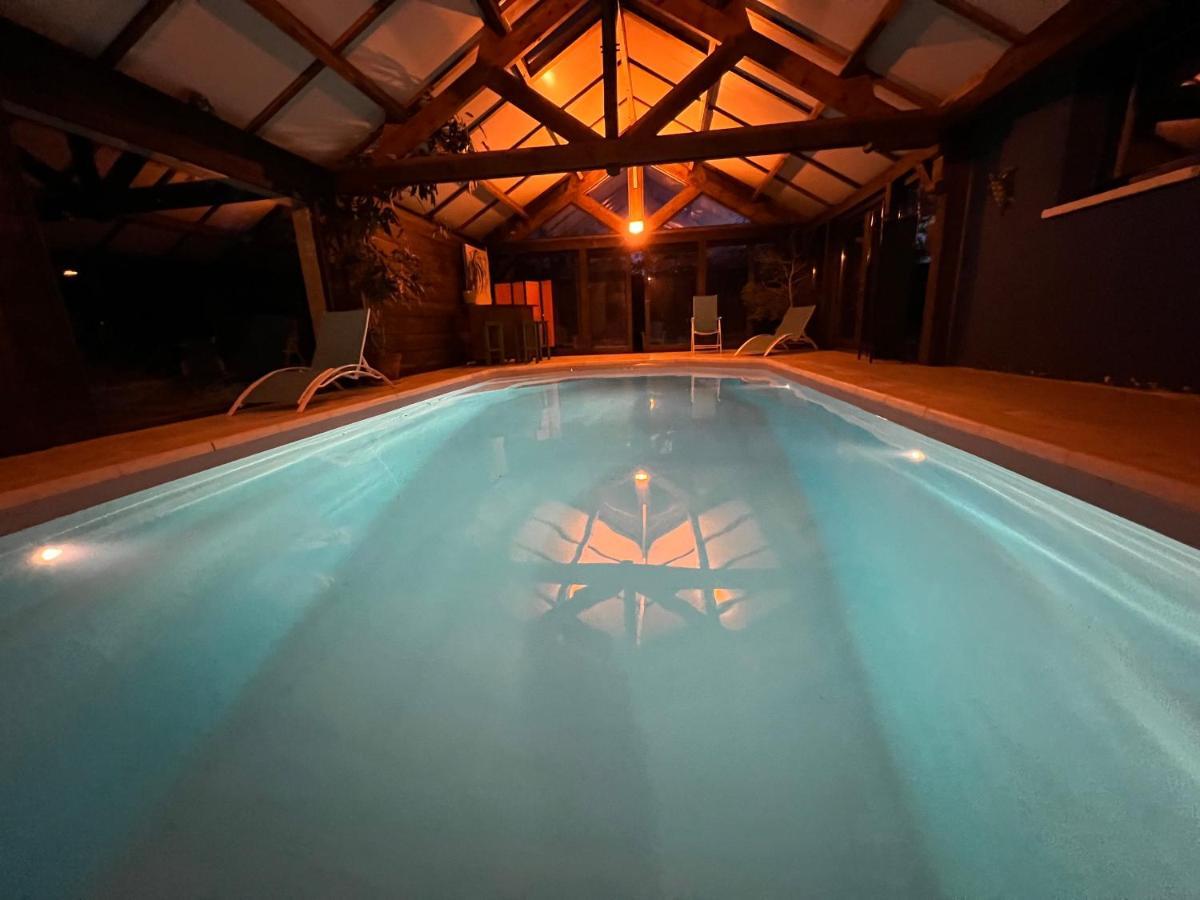 Maison Avec Piscine Et Sauna A Vire Екстер'єр фото
